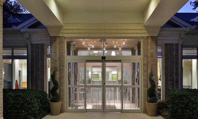 Addison Hotel | Hilton Garden Inn Dallas/Addison
