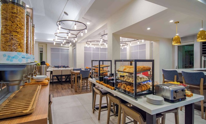Danbury Hotel | Hilton Garden Inn Danbury