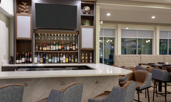 Shoreview Hotel | Hilton Garden Inn Minneapolis St. Paul-Shoreview