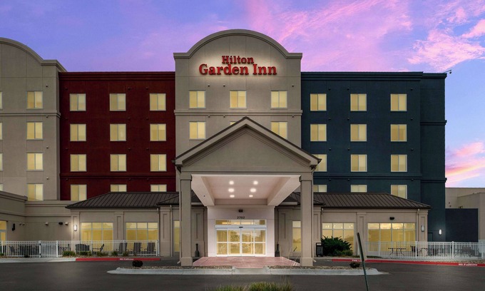 Council Bluffs Hotel | Hilton Garden Inn Omaha East/Council Bluffs