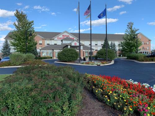 Summit Corners Hotel | Hilton Garden Inn Oconomowoc