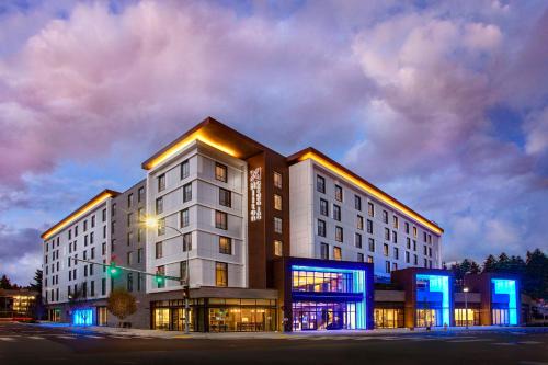 Downtown Hotel | Hilton Garden Inn Redmond WA
