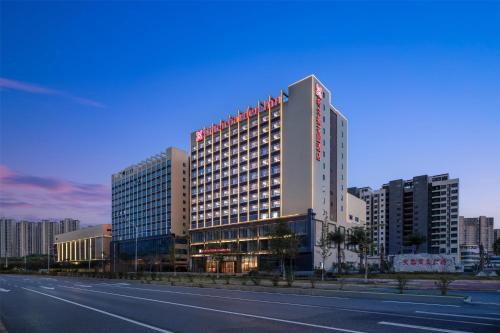 Wujiang District Hotel | Hilton Garden Inn Shaoguan Furong New Town