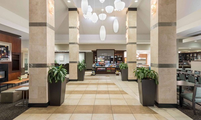 Calverton Hotel | Hilton Garden Inn Silver Spring White Oak