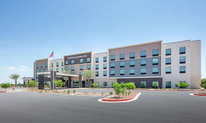 Surprise Hotel | Hilton Garden Inn Surprise Phoenix