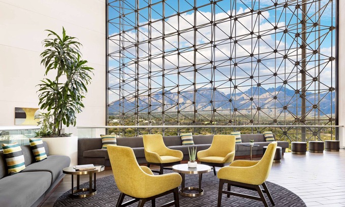 Broadway Northeast Hotel | Hilton Tucson East