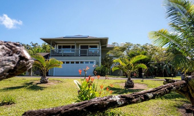 Pauwela House | Hiluhilu House - Private, Lush, Tropical Haiku