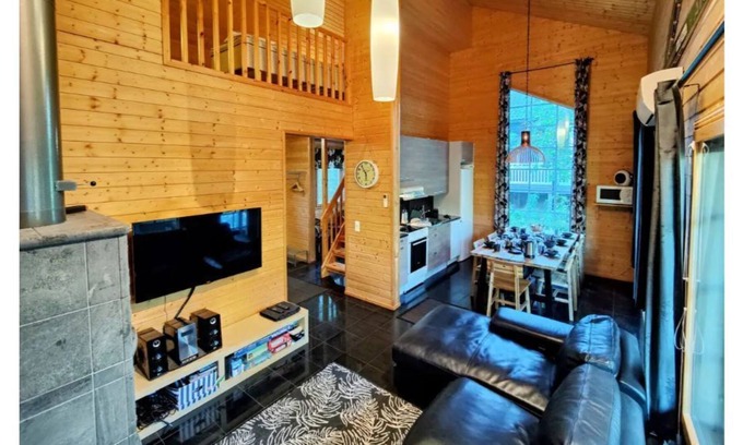 Jamsa Ski Chalet | Himos Virpi 8-person cottage with jacuzzi