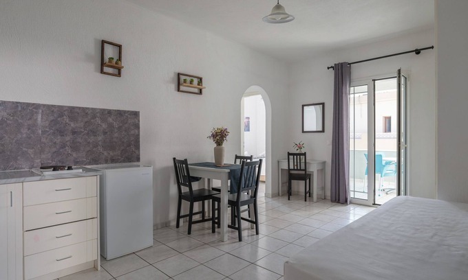 Elounda Apartment | Hiona Seaside