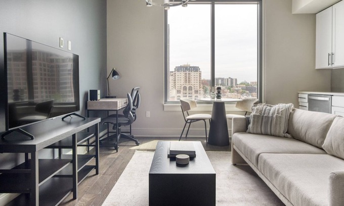 Civic Center Apartment | Hip Golden Triangle Studio w/ Gym & Pool, next to park, by Blueground