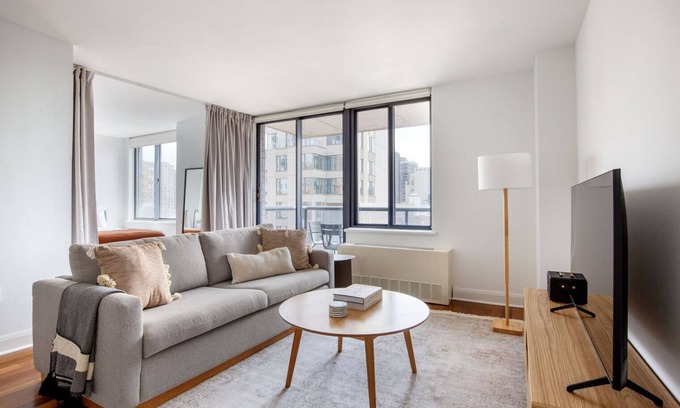Gramercy Apartment | Hip Gramercy Jr 1BR w/Gym & Roofdeck, nr Madison Park, by Blueground