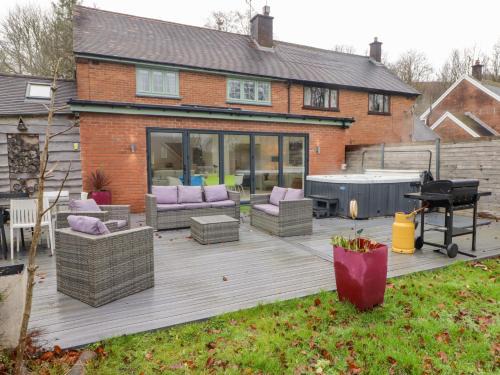 Merthyr Tydfil House | Hiraeth