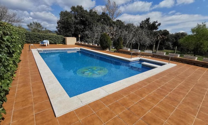Llagostera House | Histórica Masía con Piscina, Rodeada de Bosques y Campos, Ideal para Familias y Amigos - ES-209-36