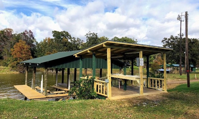 Zwolle House | Historic 4 BR Lakefront House with boat house and boat ramp