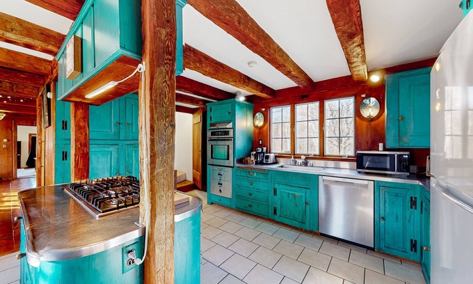 Franklin House | Historic acreage with mountain views, antique finishes, & orchard - dog-friendly