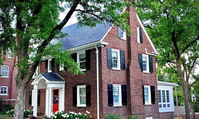 Joslyn Castle House | Historic Brick Colonial w/Amazing Kitchen- Close to downtown