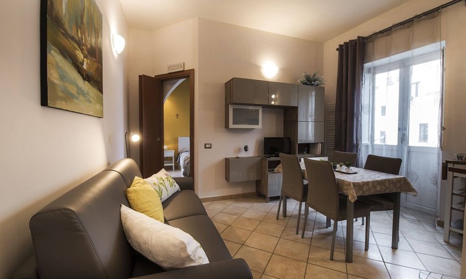 Historical Downtown Salerno Apartment | Historic Center Salerno, ideal for getting around the city and the coast - Wi-Fi Free