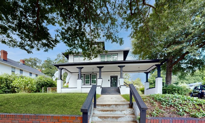 Midtown House | Historic charm and great location - Experience all Augusta has to offer