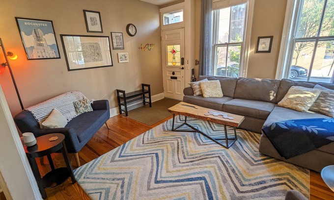 Harrisburg - Hershey House | Historic charm meets modern comfort