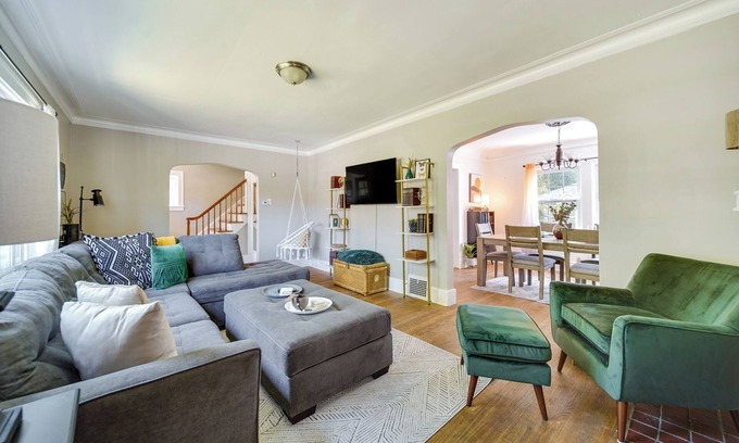 Jefferson Chalmers House | Historic Detroit Bungalow: Pet & Family Friendly