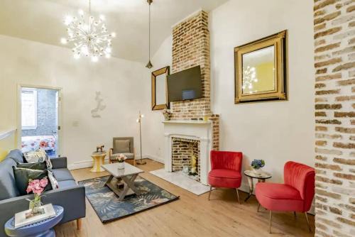Central Business District Apartment | Historic District Apartment Quiet Street Central Location!
