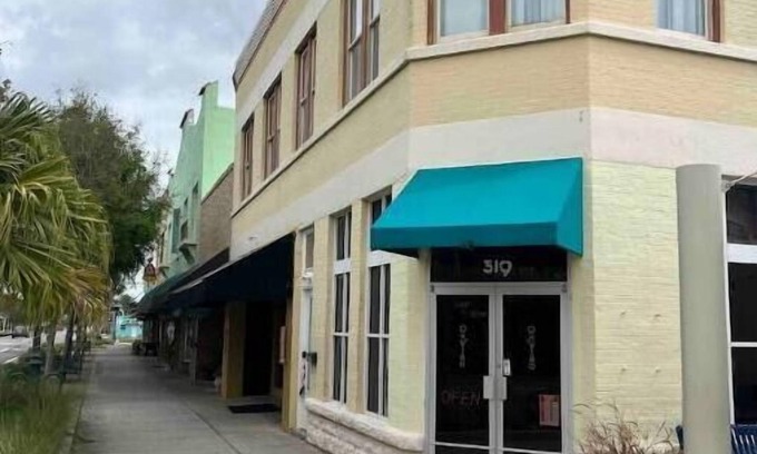 Le Barons Of Titusville Condo | Historic down town Titusville apt A . Private no host!