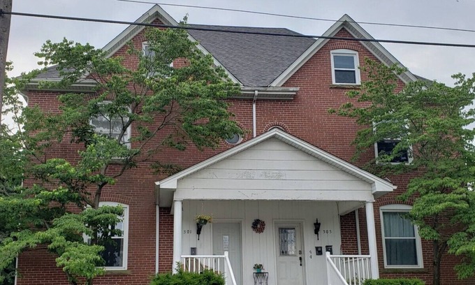 Cape Girardeau Apartment | Historic Downtown Getaway