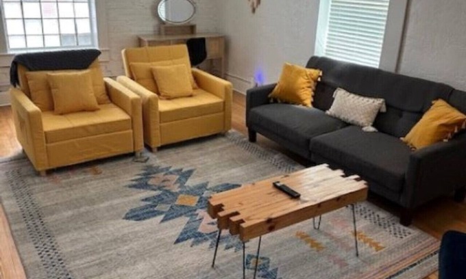 Waxahachie Apartment | Historic Downtown Loft