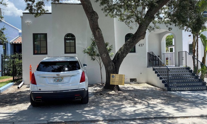 Burns Square House | Historic Downtown Sarasota - Gem II