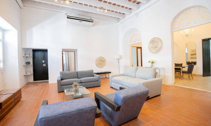 Catedral Apartment | Historic Gem, Steps to Cafes & Nightlife