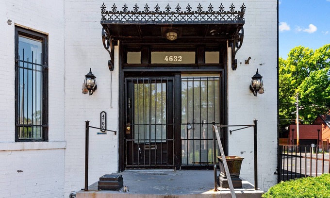 Central West End House | Historic Haven | JZ Vacation Rentals
