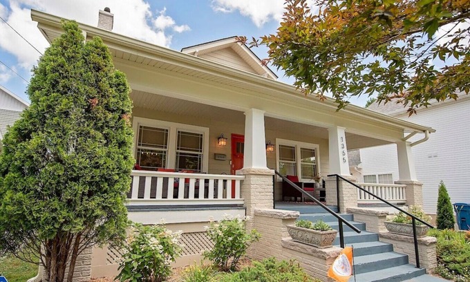 Rountree House | Historic Home Near MSU | Fenced Yard | Fire Pit | Family & Pet-Friendly