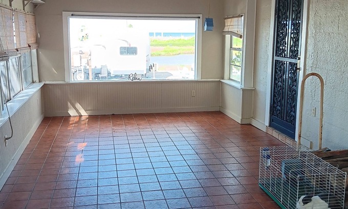 Port Lavaca House | Historic Home with a Bayfront View. Perfect for the special getaway!