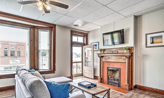 Celina Apartment | Historic Loft Apartment in Downtown Celina!