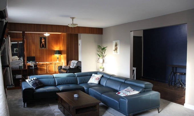 Miles City Apartment | Historic Montana Theater-Movie Themed Apartment