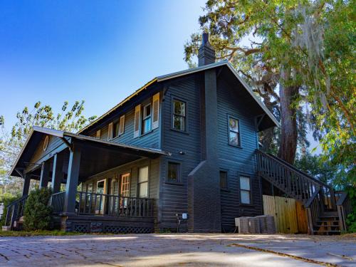 Lake Cherokee Apartment | Historic orlando Casita Joy, DT, Lake Eola, Delaney park, 2 bedrooms 1 bathroom Unit B