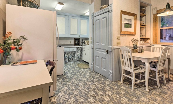 Philipsburg House | Historic Philipsburg Home ~ 18 Mi to Skiing!