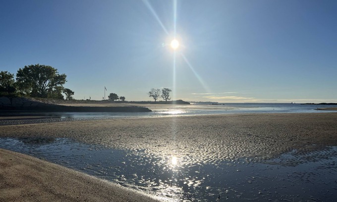 West Haven Apartment | Historic Prospect Beach House - 1 minute walk to Beach