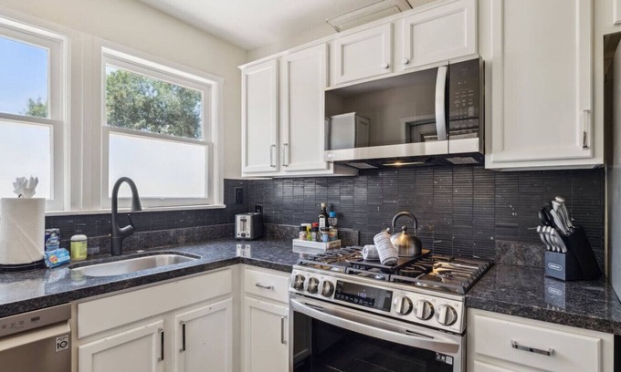 Maple-Ash House | Historic Speakeasy Inspired | 2 min walk to ASU
