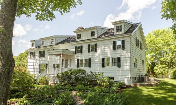 Westport House | Historic Updated Carriage House
