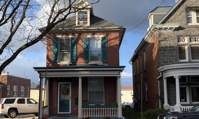 Gettysburg House | Historic Victorian in the heart of Gettysburg!