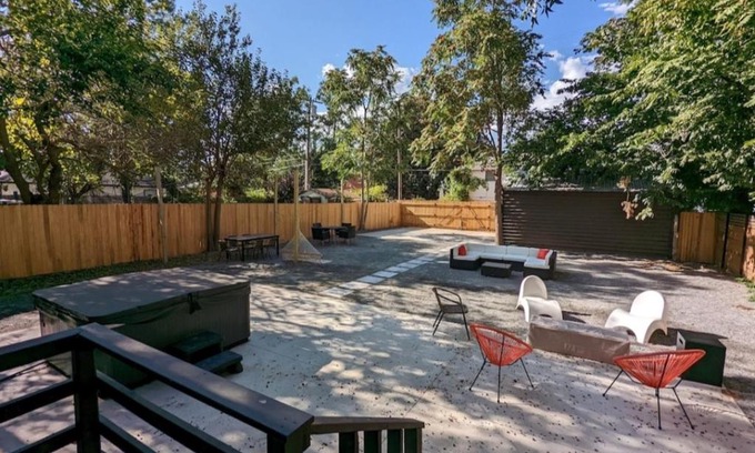 Central Oklahoma City Villa | Historic Villa + 1min from Plaza District + Hot Tub + Pool Table + Friendly