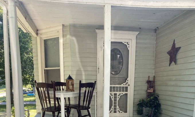 Wakefield Other | Historical beautiful house one block from Milford Lake