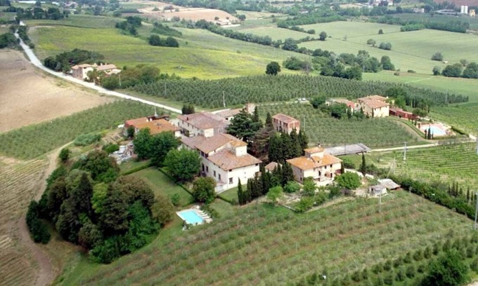 Montespertoli Villa | Historical private villa in Chianti for up to 10guests one step from Florence