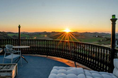 Rosignano Monferrato House | Historischer Turm Mit Blick Auf Den Monferrato