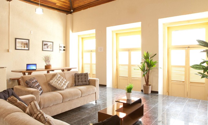 Zona Sul House | HMG Praia Suites for Rent