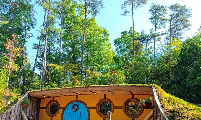 Stanton Cottage | Hobbit Hollow near Red River Gorge w/ Hot Tub