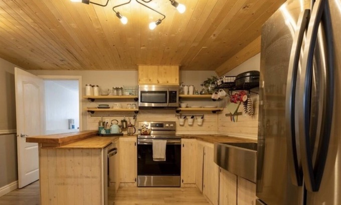 Merritt Other | Hobby Farm Stay, come relax in the mountains with rural lifestyle