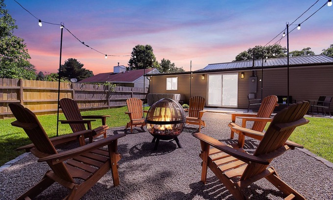 Lancaster House | Hocking Hills Hideaway: Relaxing Retreat with Hot Tub, Fire Pit, Pool Table!