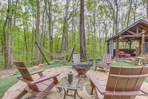 Laurelville House | Hocking Hills Social Distance Cabin with Hot Tub